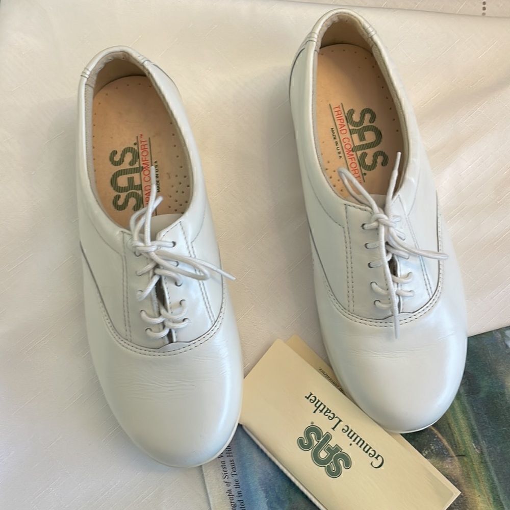 SAS WHITE LEATHER COMFORT SHOES.  NEW. - Picture 2 of 8